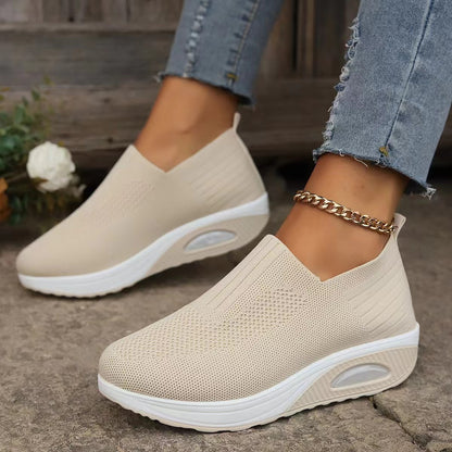 Zapatillas para mujer, comodas para tu jornada diaria. No te quedes sin ellos!!!